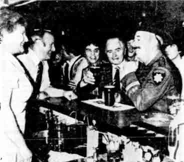 Stan's Bar Maryhill Road 1979